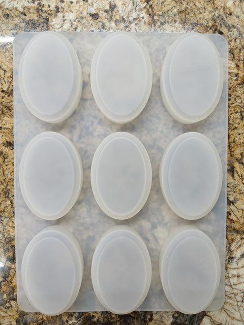 Smello's 9 Cavity Oval Shaped Silicone Mould (BS 127)