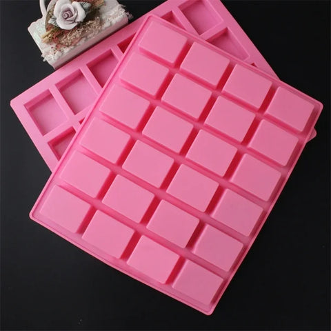 Smello's 24 Cavity Small Rectangle Sample Size Mould (SS 102)