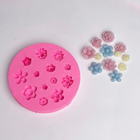 Smello's 12 Cavity Radiant Rose Fondant Silicone Fondant Mould (FB 130)