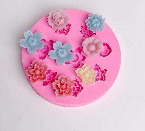 Smello's 8 Cavity Elegant Bloom Silicone Fondant Mould (FB 132)