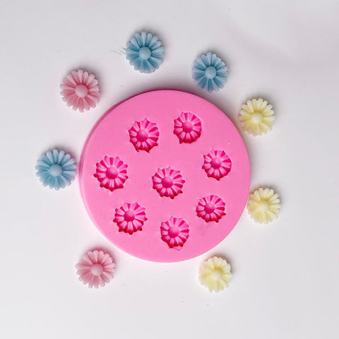 Smello's 8 Cavity Daisy Flowers Silicone Fondant Mould (FB 133)