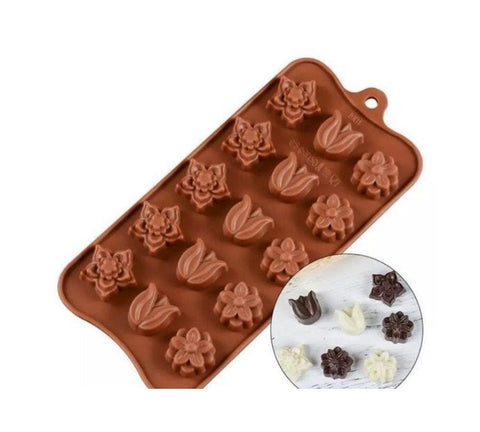 Smello's 15 Cavity Flower Design Chocolate Silicone Moulds (CHM 112)