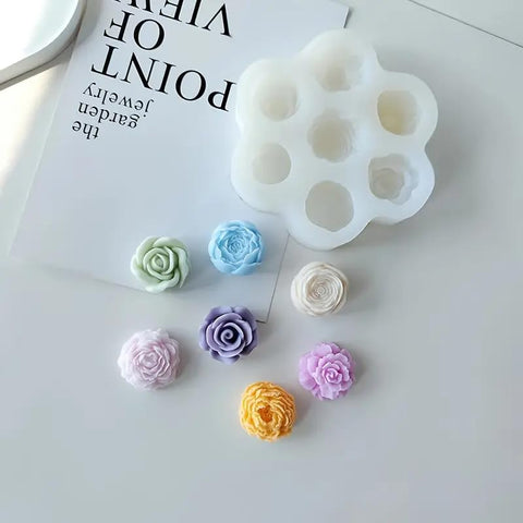 Smello's 7 Cavity 3D Rose Flower Silicone Fondant Mould (FB 139)