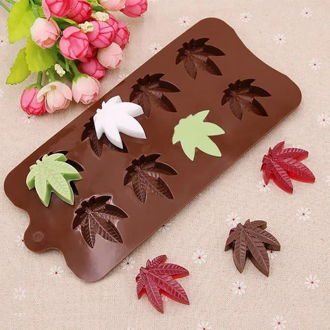 Smello's 8 Slot Marijuana Leaf Chocolate Silicone Moulds (CHM 147)