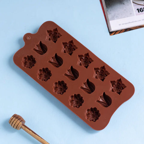 Smello's 15 Cavity Flower Design Chocolate Silicone Moulds (CHM 112)