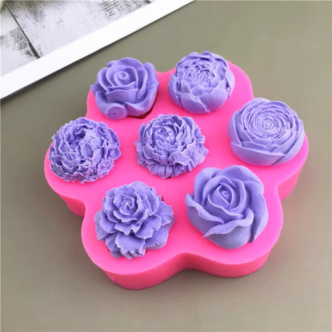 Smello's 7 Cavity 3D Rose Flower Silicone Fondant Mould (FB 139)