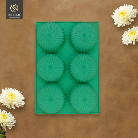 Smello's 6 Cavity Marigold Shaped Silicone Mould (BS 131)